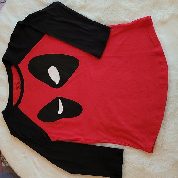 Marvel Tops - Marvel X Mighty Fine Red & Black Deadpool Character Raglan Shirt Small